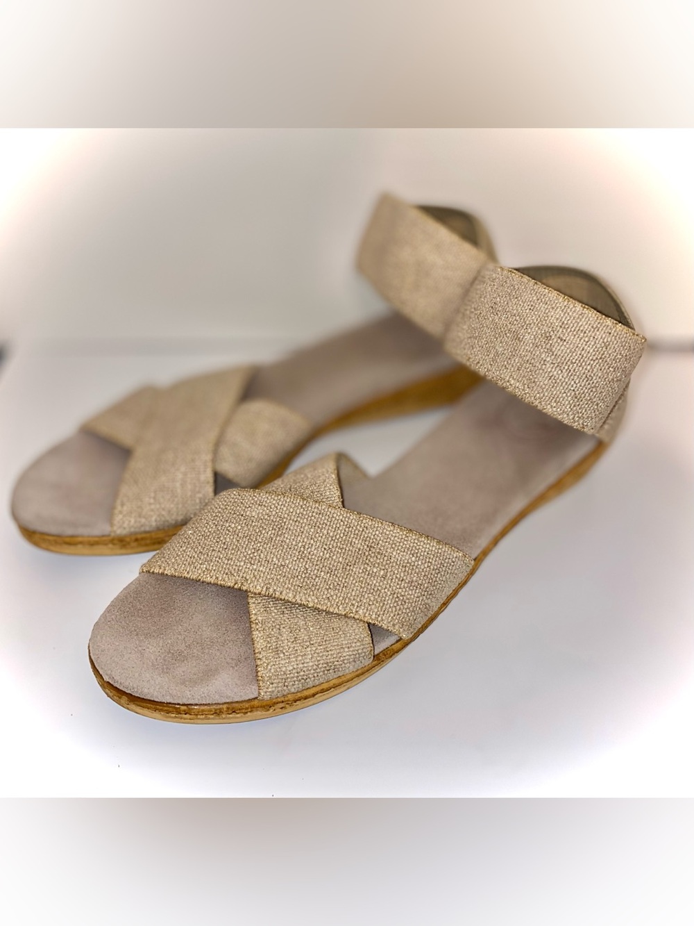 CHARLESTON SHOE CO. Peachtree Core Beige Cross-Strap Ankle Sandals